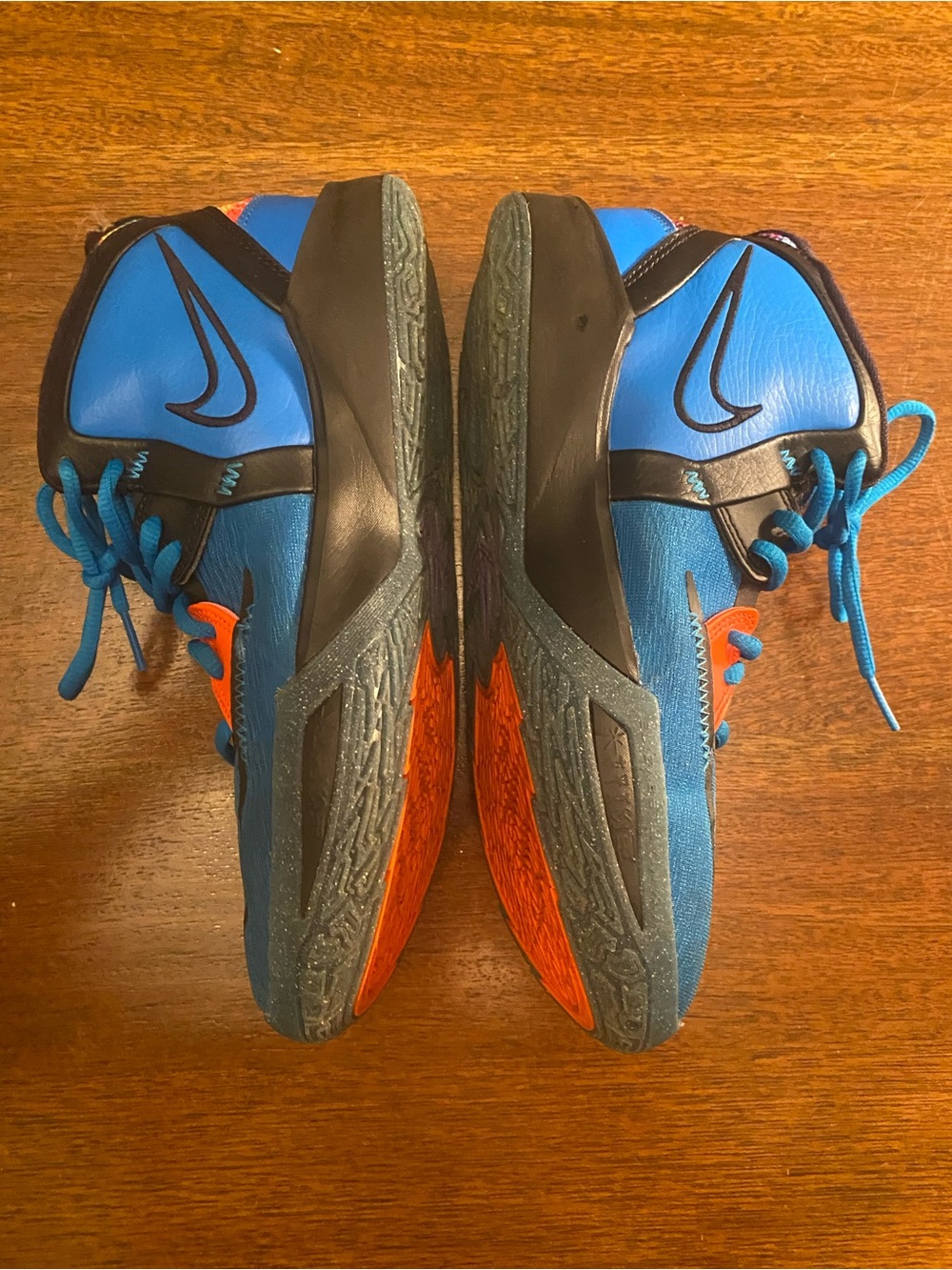 Nike Kyrie Youth 7Y Basketball Mid Top Sneakers Blue Black Orange DM3894-410